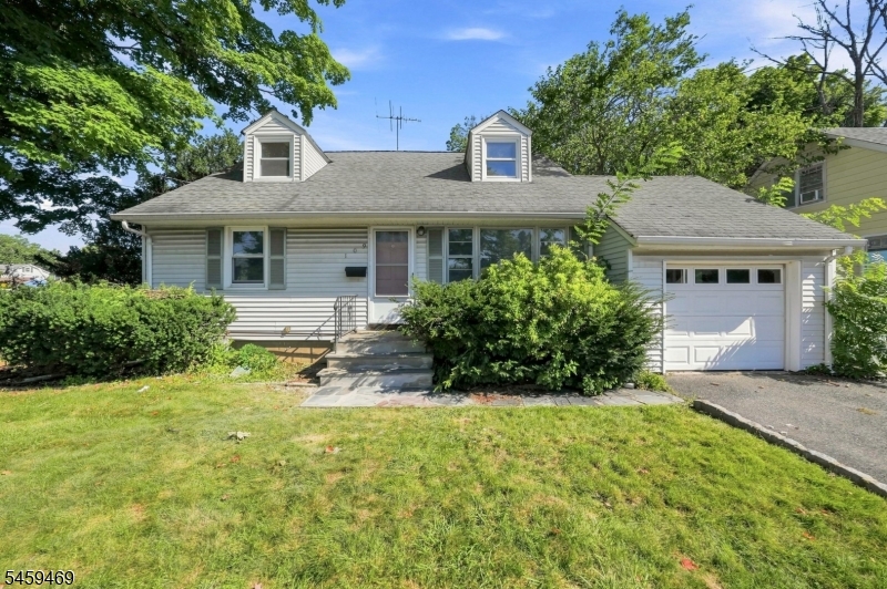109 W Hanover Ave