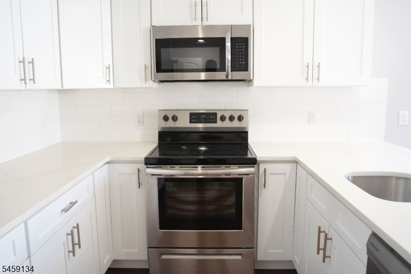168 Johnson Ave 2 Property Photo 12