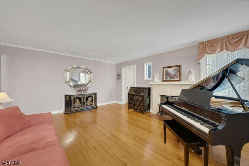 65 Fairmount Ave Property Photo 7