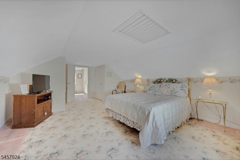 65 Fairmount Ave Property Photo 24