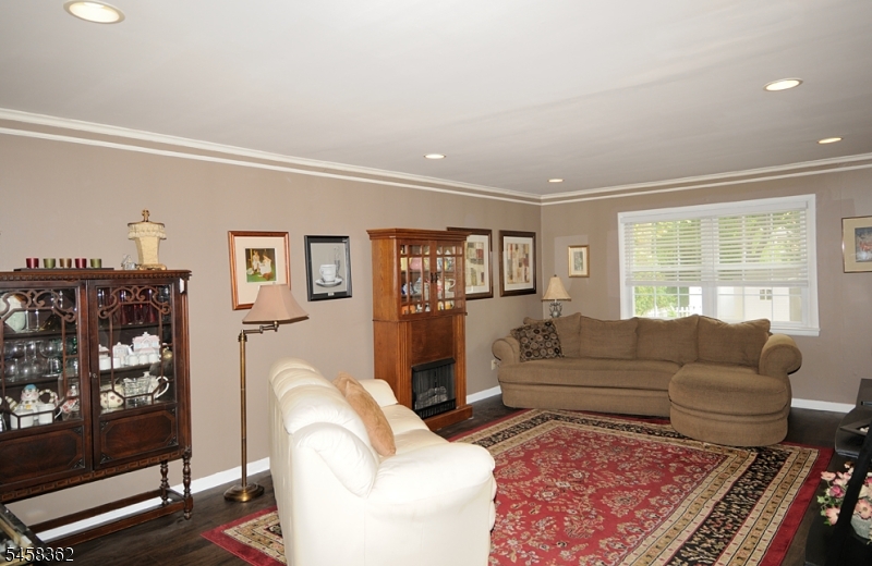 389 Meisel Ave Property Photo 6