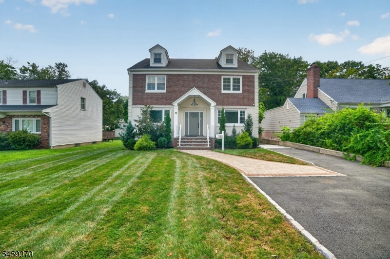 251 Hillside Ave Property Photo 1