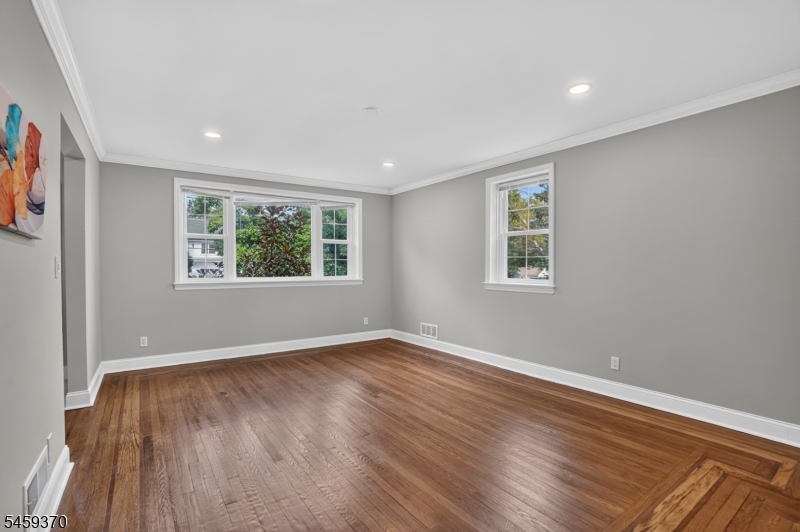 251 Hillside Ave Property Photo 9