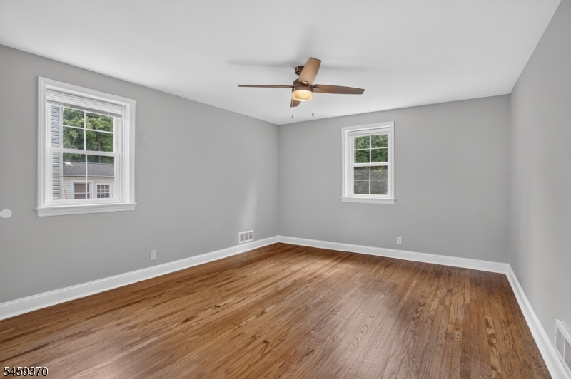 251 Hillside Ave Property Photo 12