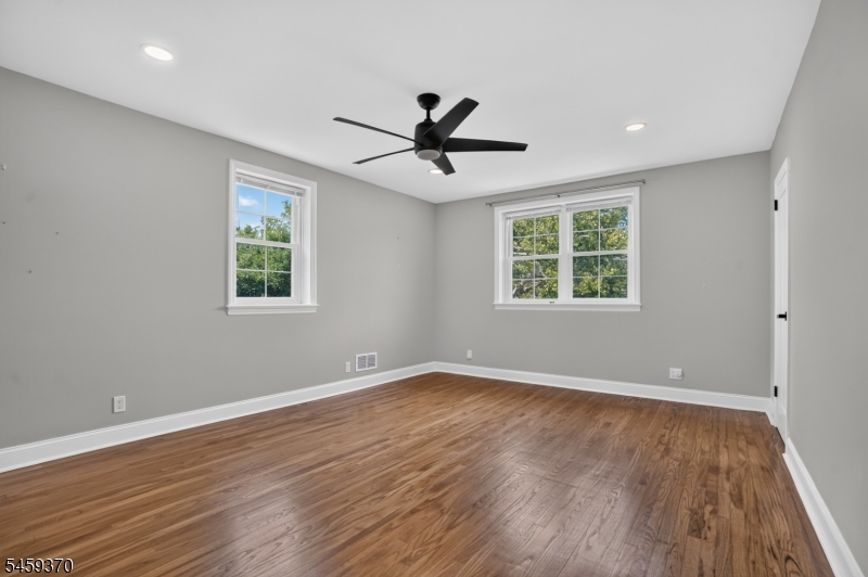 251 Hillside Ave Property Photo 16