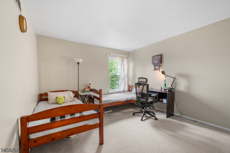 75 Castleton Rd Property Photo 15