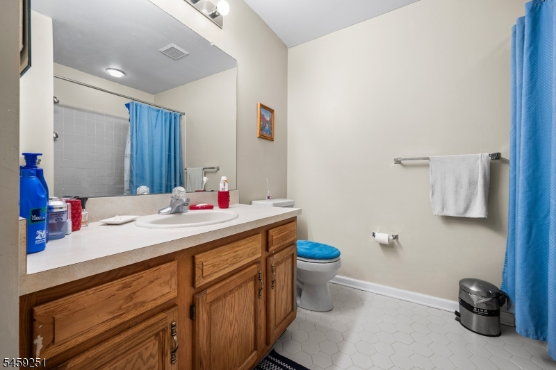 75 Castleton Rd Property Photo 19