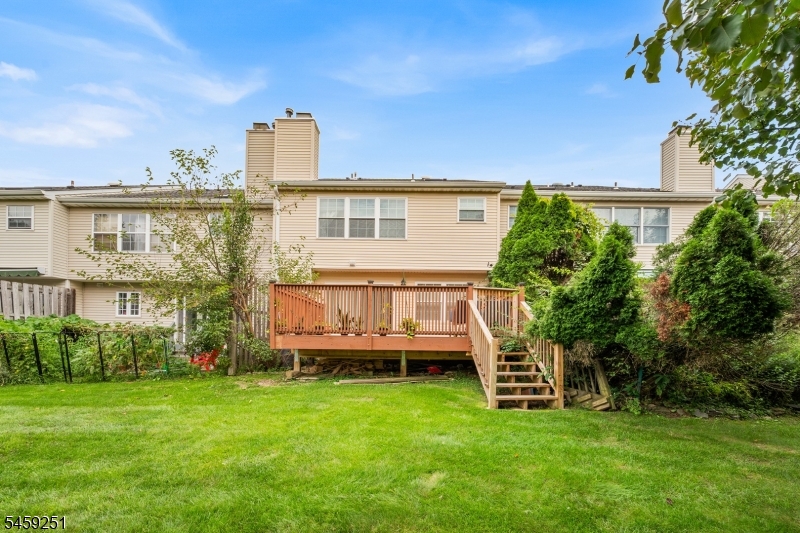 75 Castleton Rd Property Photo 32