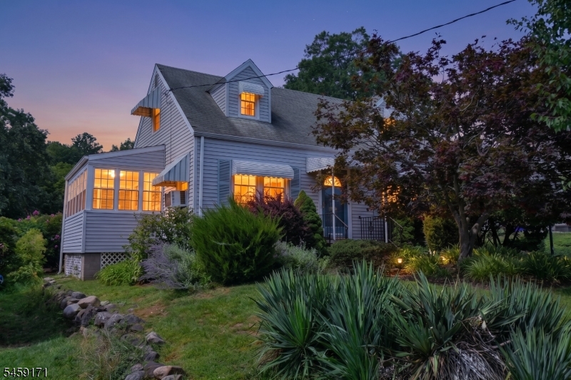 12 Woodside Ave Property Photo 30