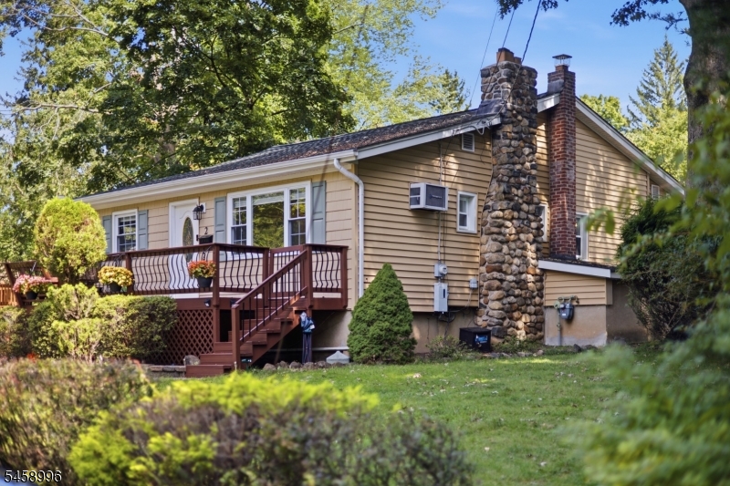 2 Crow Trl Property Photo 1