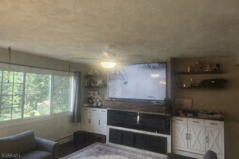 15 Conklin Ave Property Photo 6