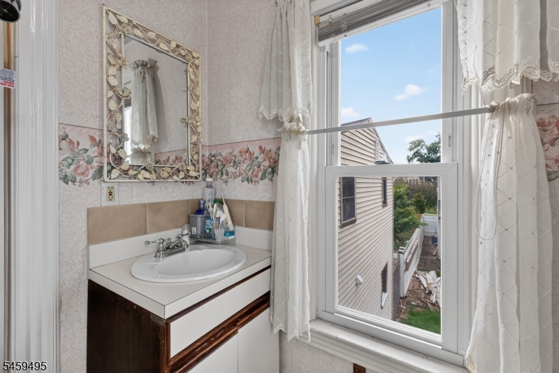 20 Verdon St Property Photo 19