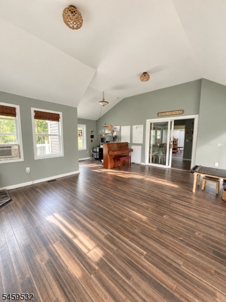 18 Foundry Rd Property Photo 16