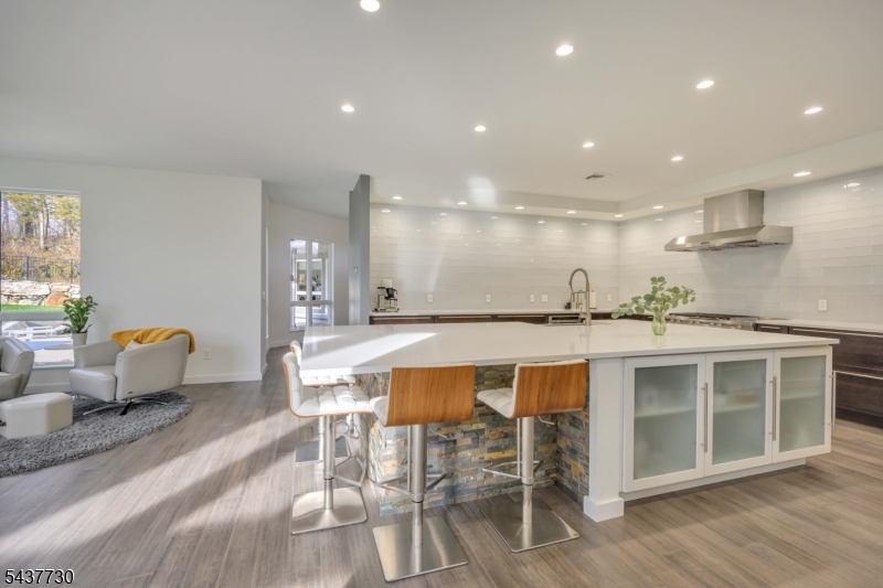 46 Benham Way Property Photo 8