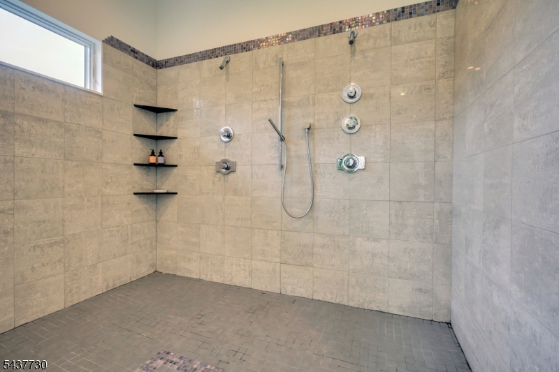 46 Benham Way Property Photo 29