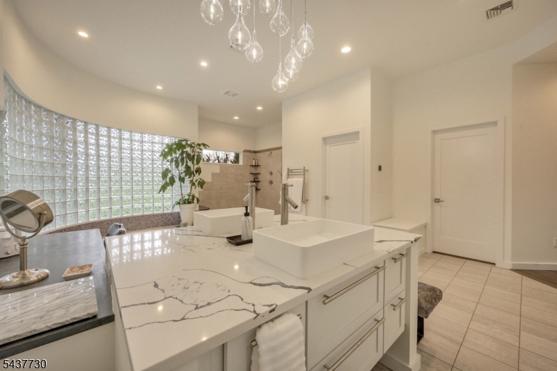 46 Benham Way Property Photo 34