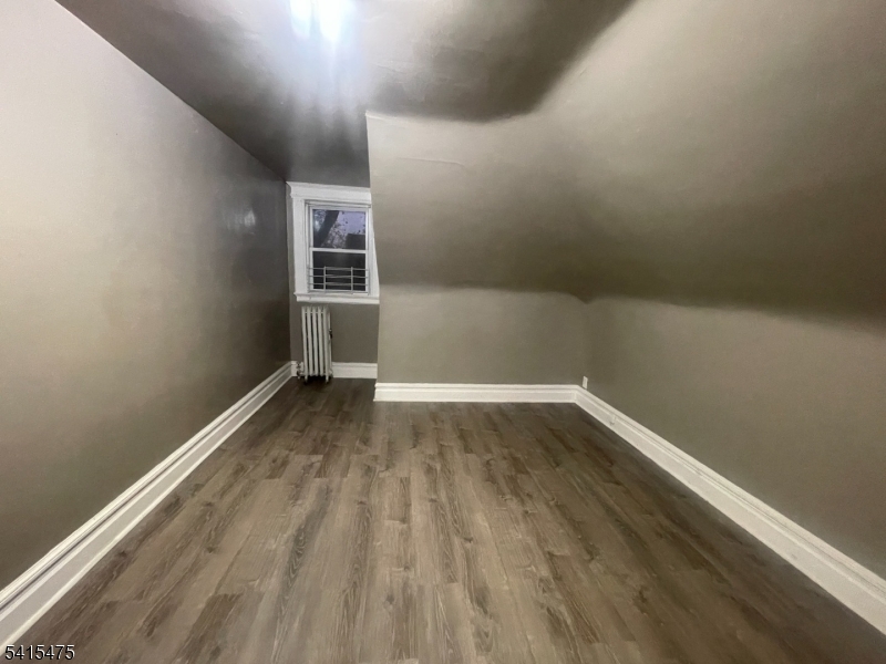 43 Mapes Ave 2l Property Photo 3
