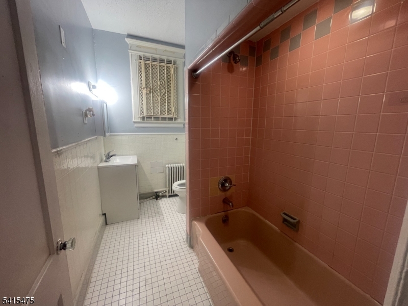 43 Mapes Ave 2l Property Photo 4