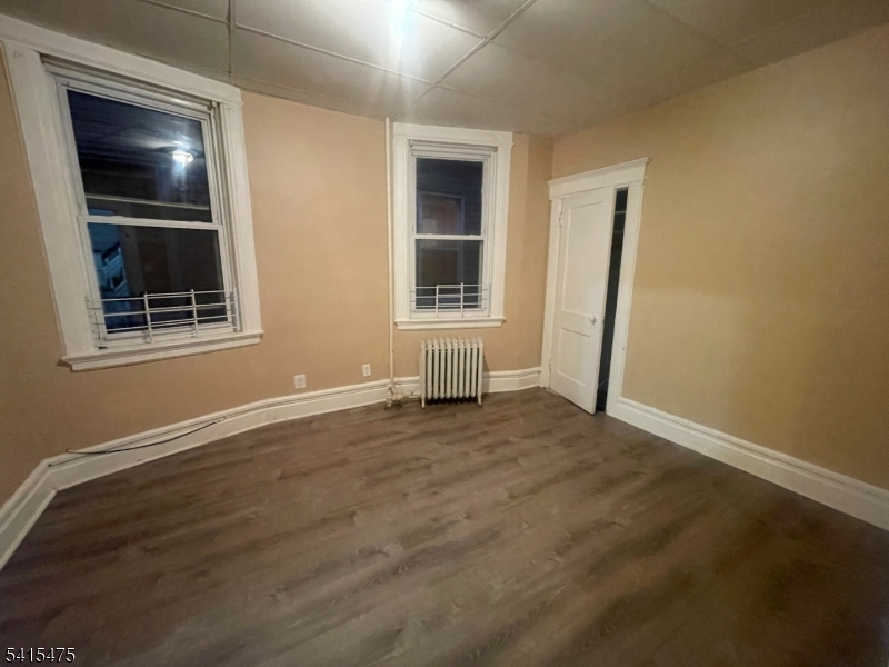 43 Mapes Ave 2l Property Photo 5