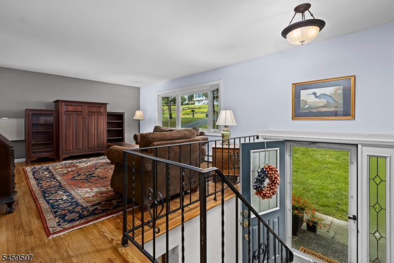 20 Edward Dr Property Photo 5