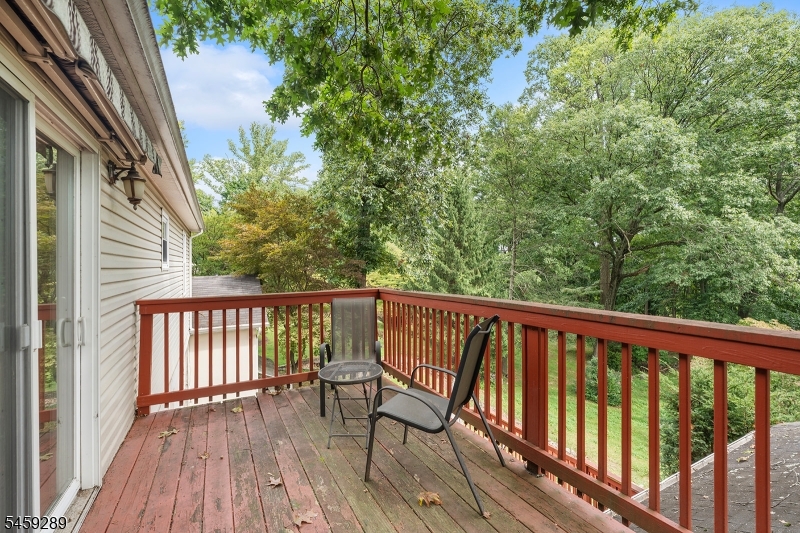 498 Morris Ave Property Photo 15