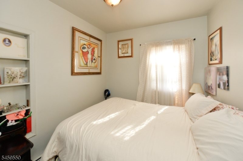18 Parker Ave Property Photo 12