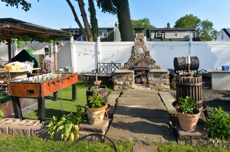 18 Parker Ave Property Photo 17