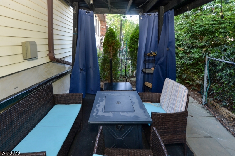 18 Parker Ave Property Photo 19
