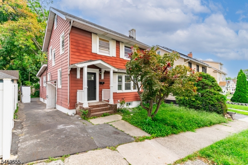 58 Wayne Ave Property Photo 1
