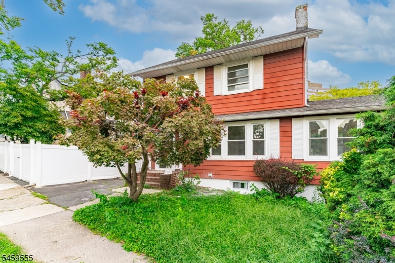 58 Wayne Ave Property Photo 16