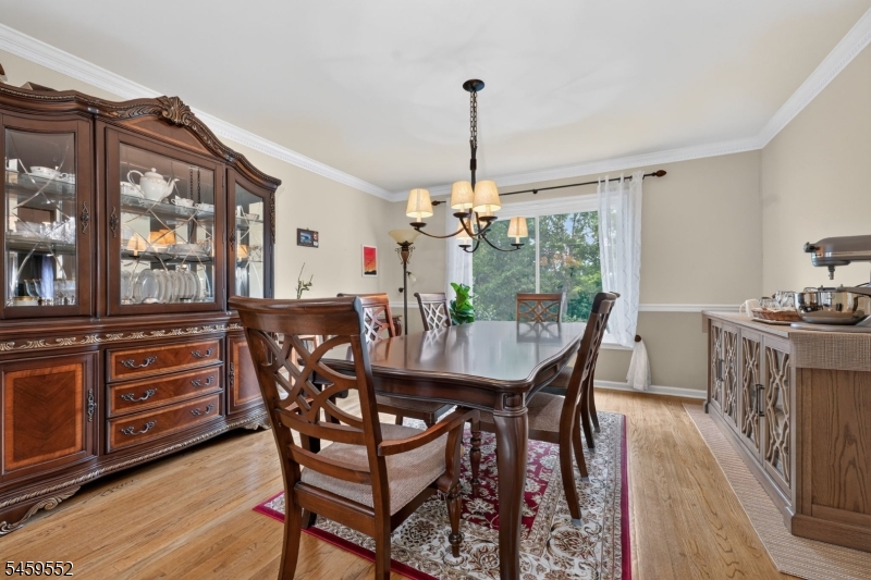 6 Chaucer Dr Property Photo 15