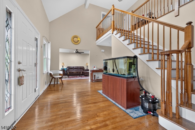 6 Chaucer Dr Property Photo 20
