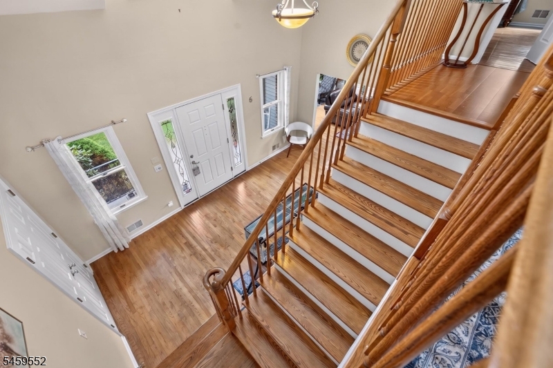 6 Chaucer Dr Property Photo 21