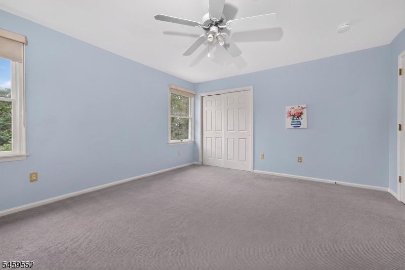 6 Chaucer Dr Property Photo 28