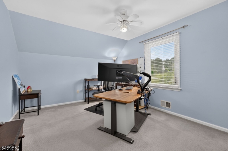 6 Chaucer Dr Property Photo 30