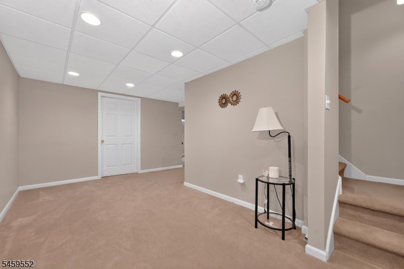 6 Chaucer Dr Property Photo 37