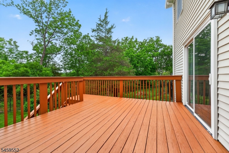 6 Chaucer Dr Property Photo 40