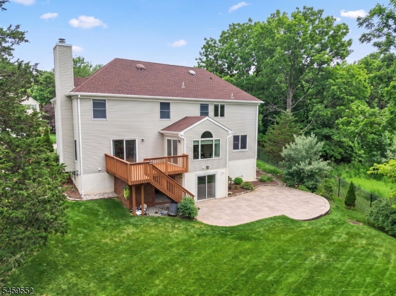 6 Chaucer Dr Property Photo 42