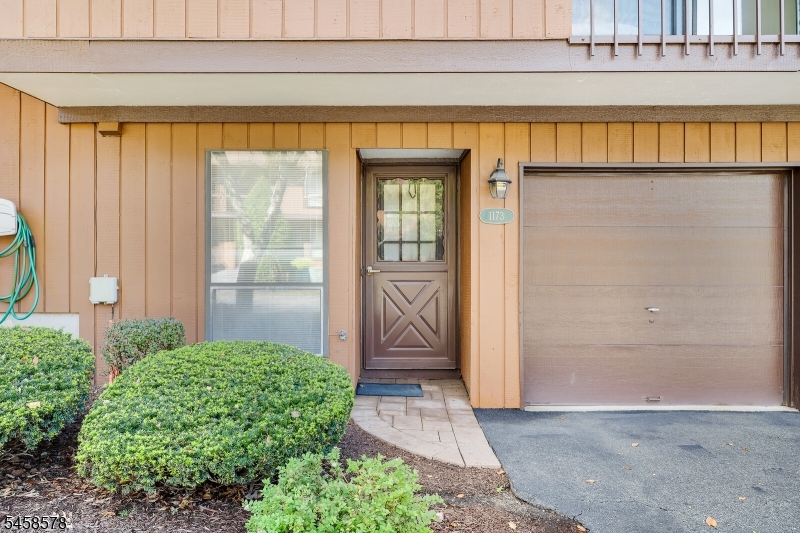 1173 Treetops Property Photo 5