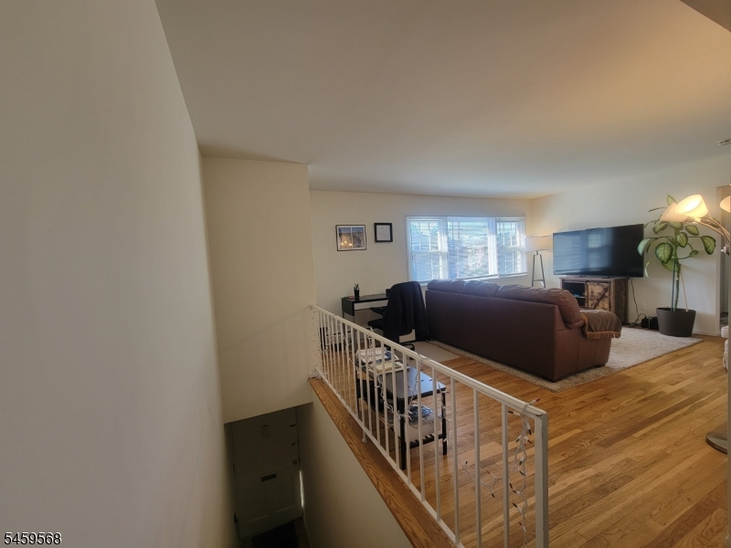 419 Pitney Pl 419 Property Photo 2