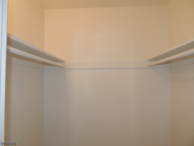 419 Pitney Pl 419 Property Photo 12