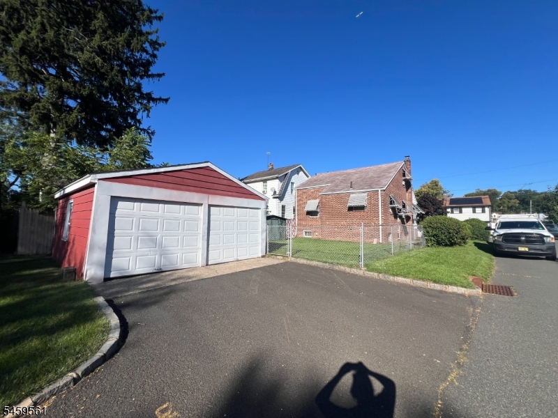 1264 Coolidge Ave Property Photo 11
