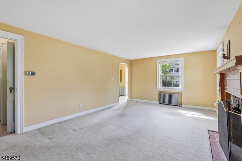 42 Fairmount Ave Property Photo 8
