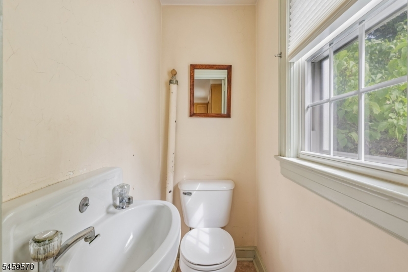 42 Fairmount Ave Property Photo 15