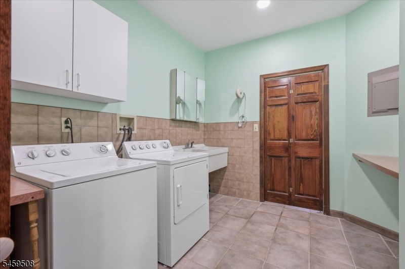 108 Lynch Street Property Photo 17