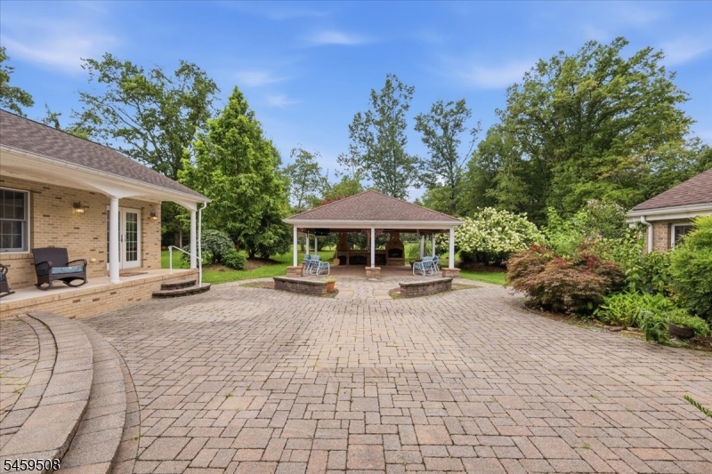 108 Lynch Street Property Photo 36