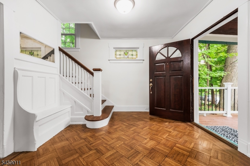 166 Midland Ave Property Photo 4