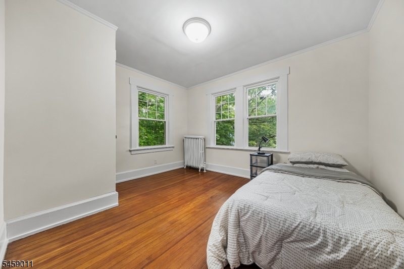 166 Midland Ave Property Photo 13