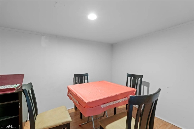 322 Kaplan Ave Property Photo 10