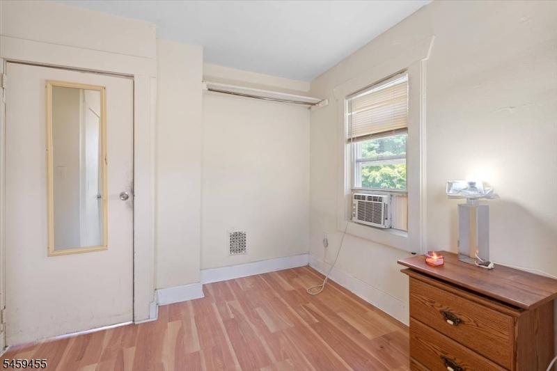 322 Kaplan Ave Property Photo 16
